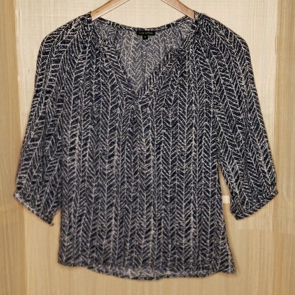Anne Carson Blue White V Neck 3/4 Sleeve Blouse - Picture 1 of 7